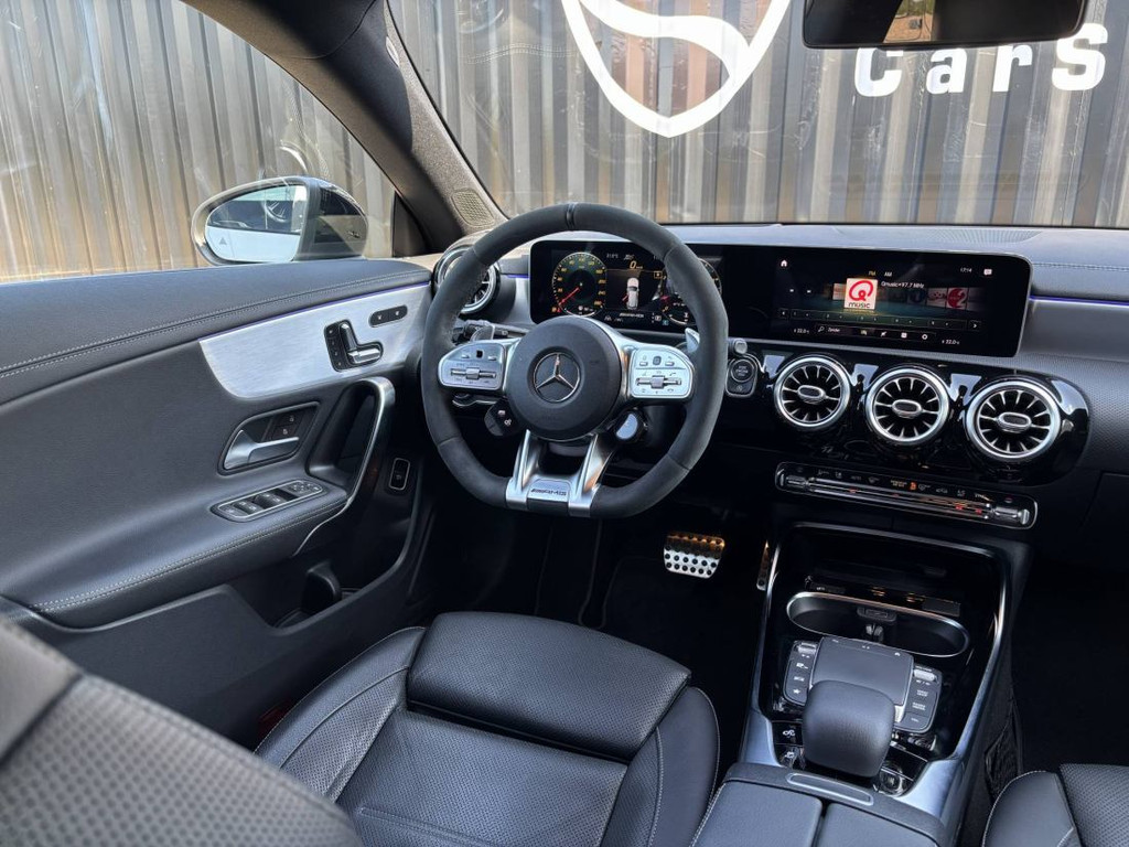 45108973-2.jpg