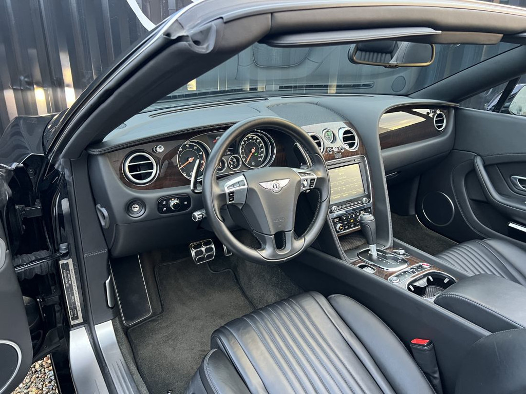50370279-2.jpg