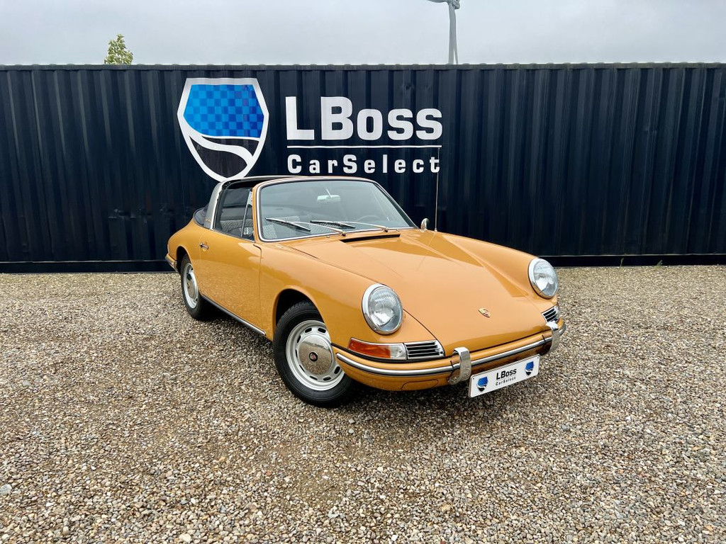53233009-62.jpg